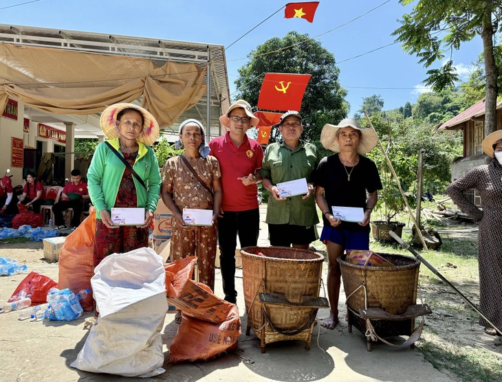 FAVIJA tổ chức tặng quà từ thiện tại các bản làng biên giới Tương Dương, Nghệ An